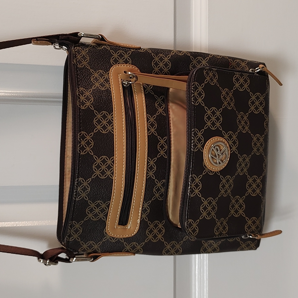 Very cute beige brown patterned shoulder bag